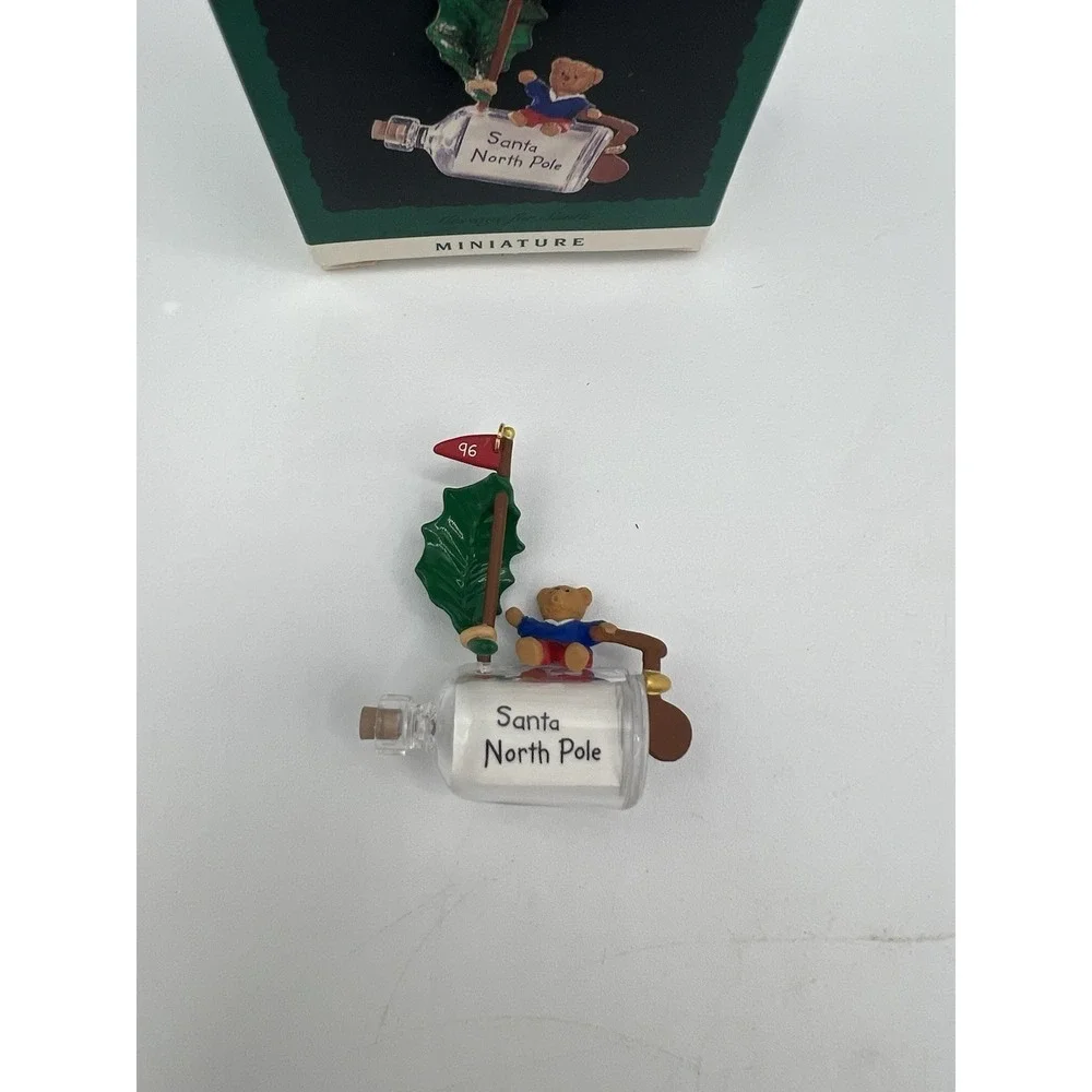 🎅 Hallmark Keepsake Miniature Ornament – Message For Santa (1996) – EUC 🎄‎
